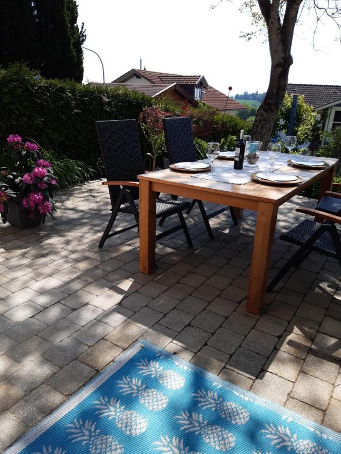 Stilvolles Apartment "Romantic" Neukirchen vorm Wald Exteriör bild